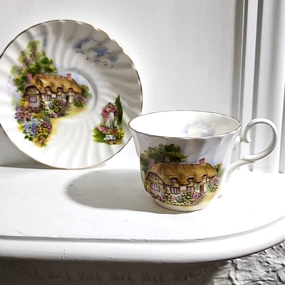 The Butchart Gardens Regency Fine Bone China Tea Cup & Saucer